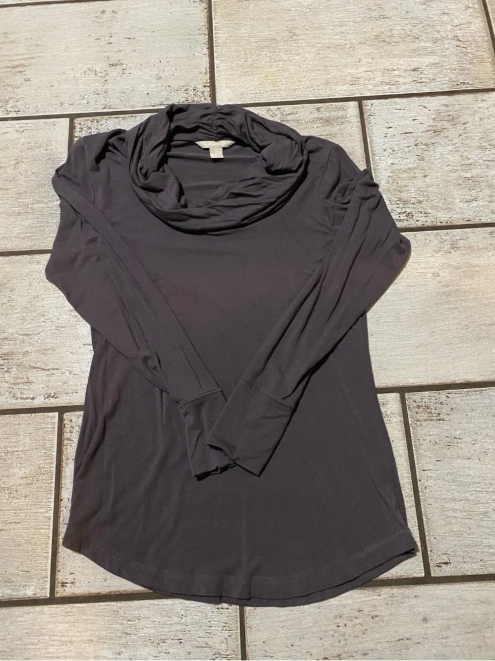 Women’s Long-Sleeve Cowl Neck Stretchy Top - Dark Gray Size M